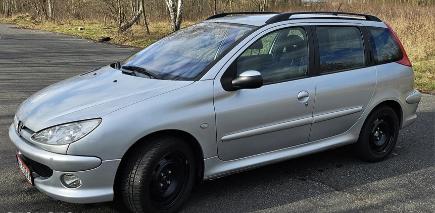 Peugeot 206 cena 6500 przebieg: 186000, rok produkcji 2003 z Łódź małe 667